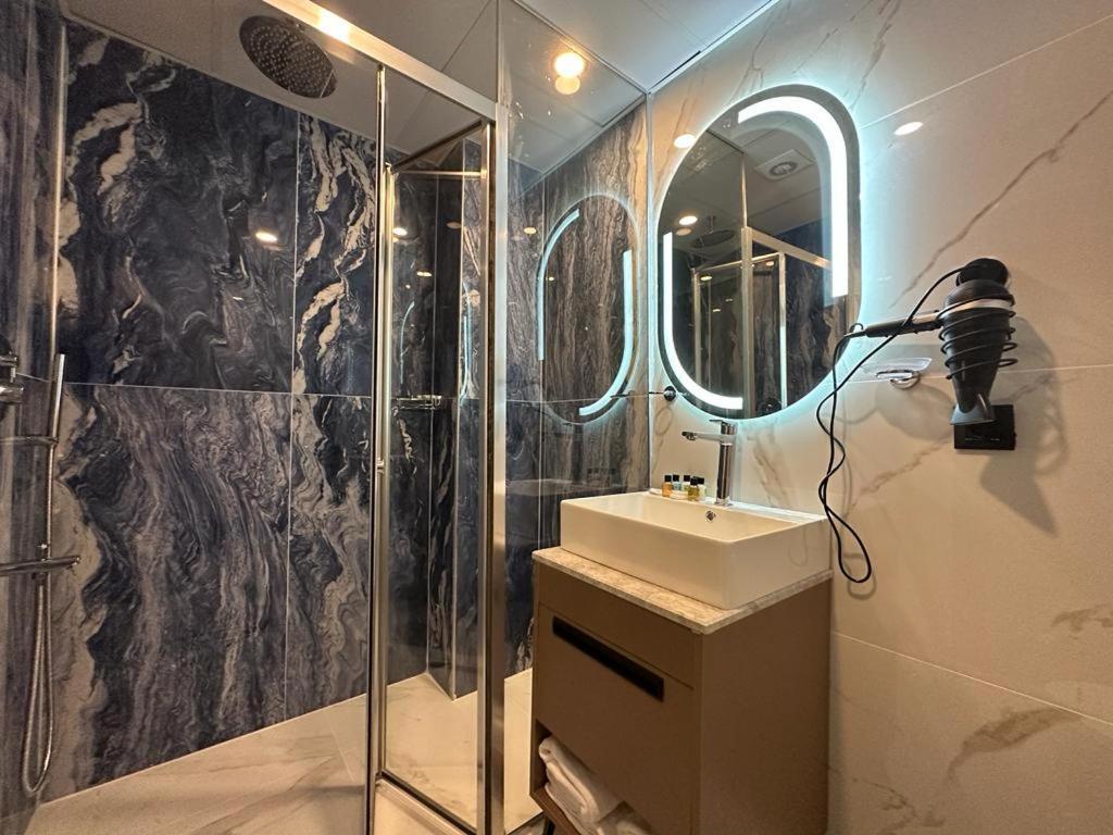 Istanblu Hotel Atasehir Istanbul Eksteriør billede